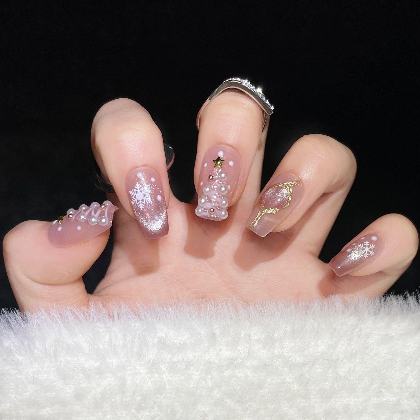 Luxury baroque christmas nails handmade press on nails winter snowflake gel nails fake nails  festival nails holiday coffin short&medium