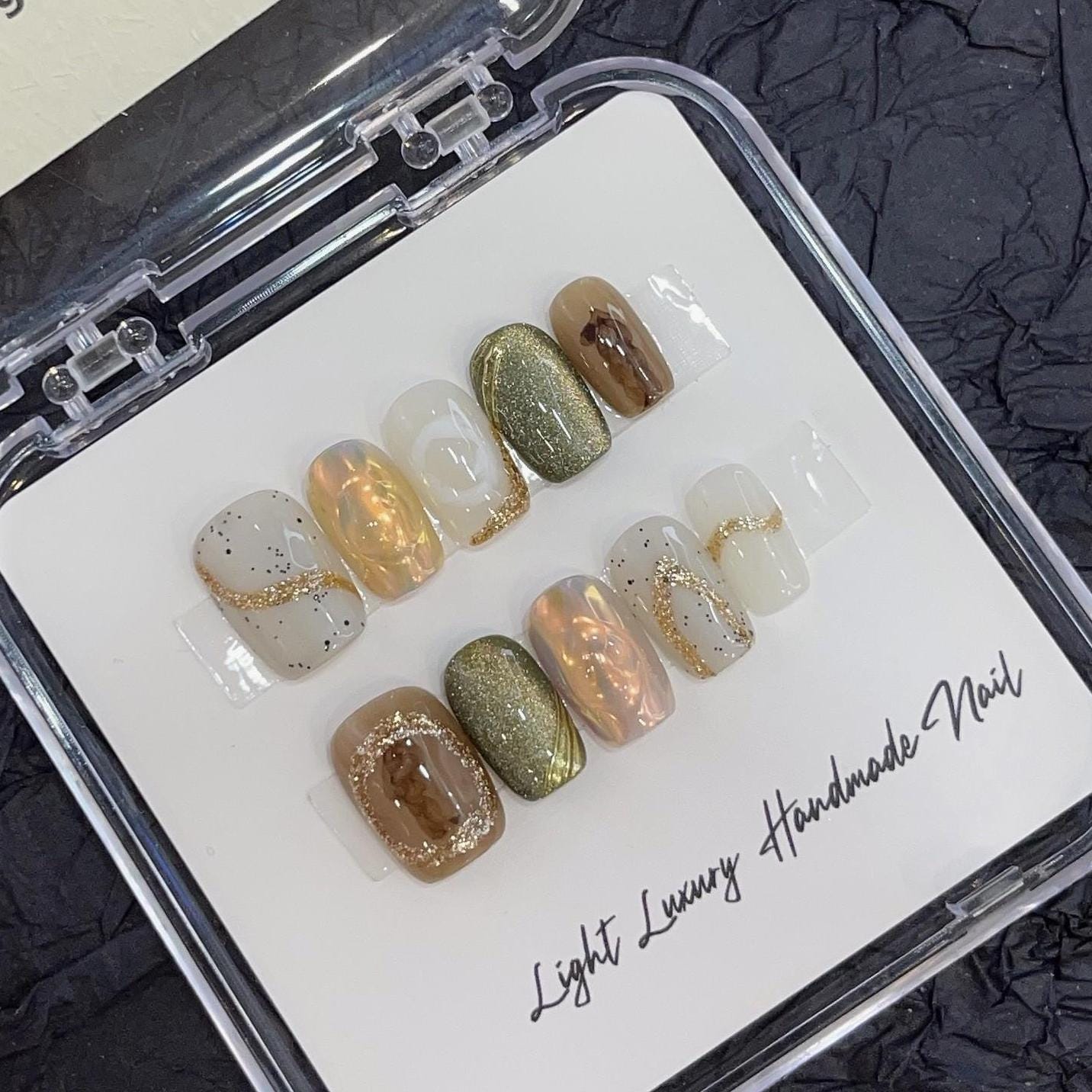 Luxury gold quicksand aurora green cat eye handmade press on nails gel nails extra short coffin fake nails