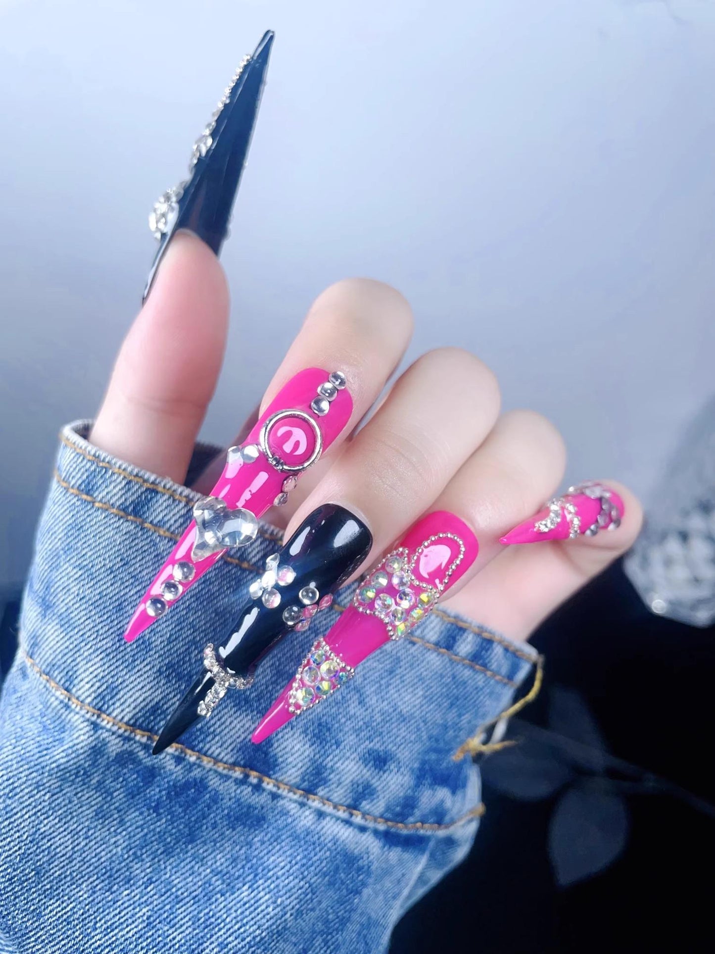 Luxury handmade nails black pink barbie pink Y2K diamond extra long stiletto hottie cool resuable nails