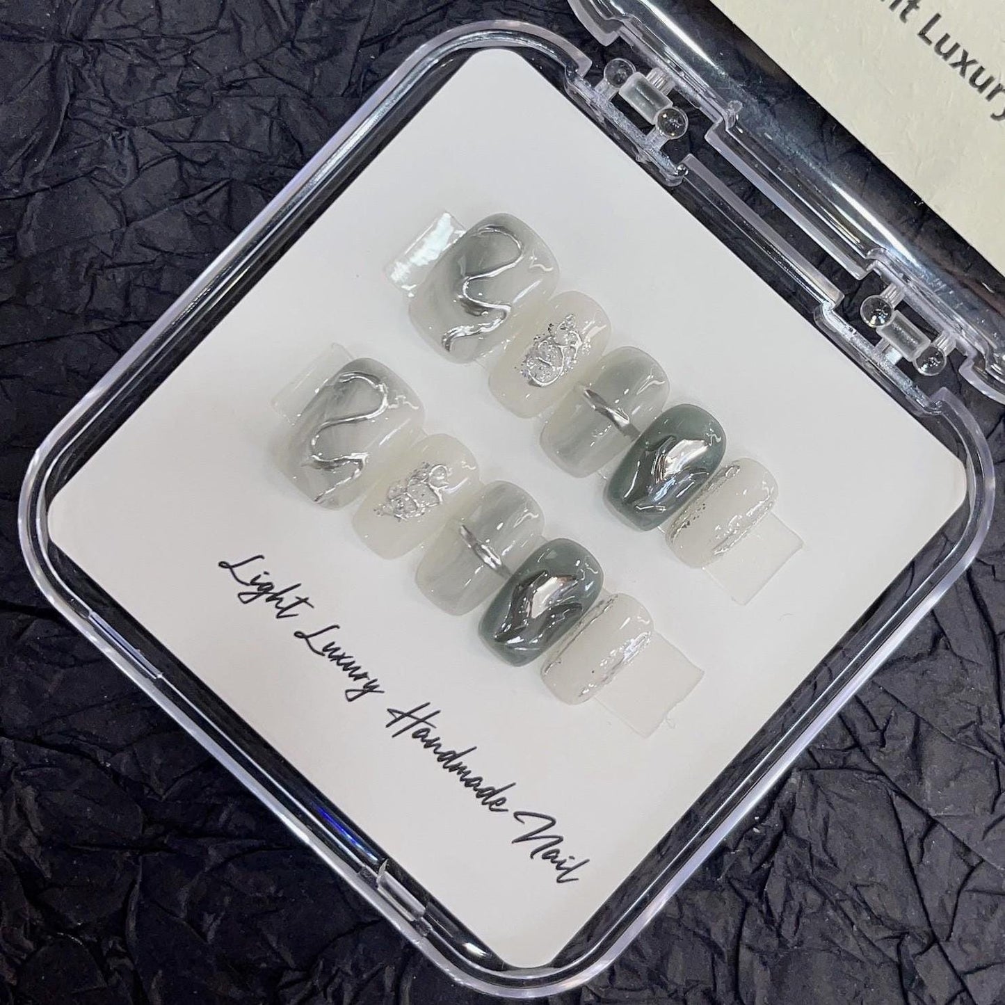 Reusable grey silver chrome powder blooming simple handmade nails gel nails press on nails extra short coffin