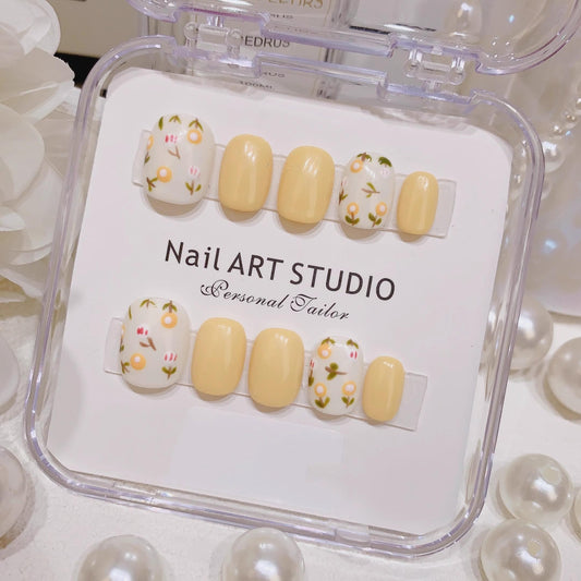 Reusable handmade nails cute flowers white yellow short nails press on nail gel nails short square oval summer fake nails