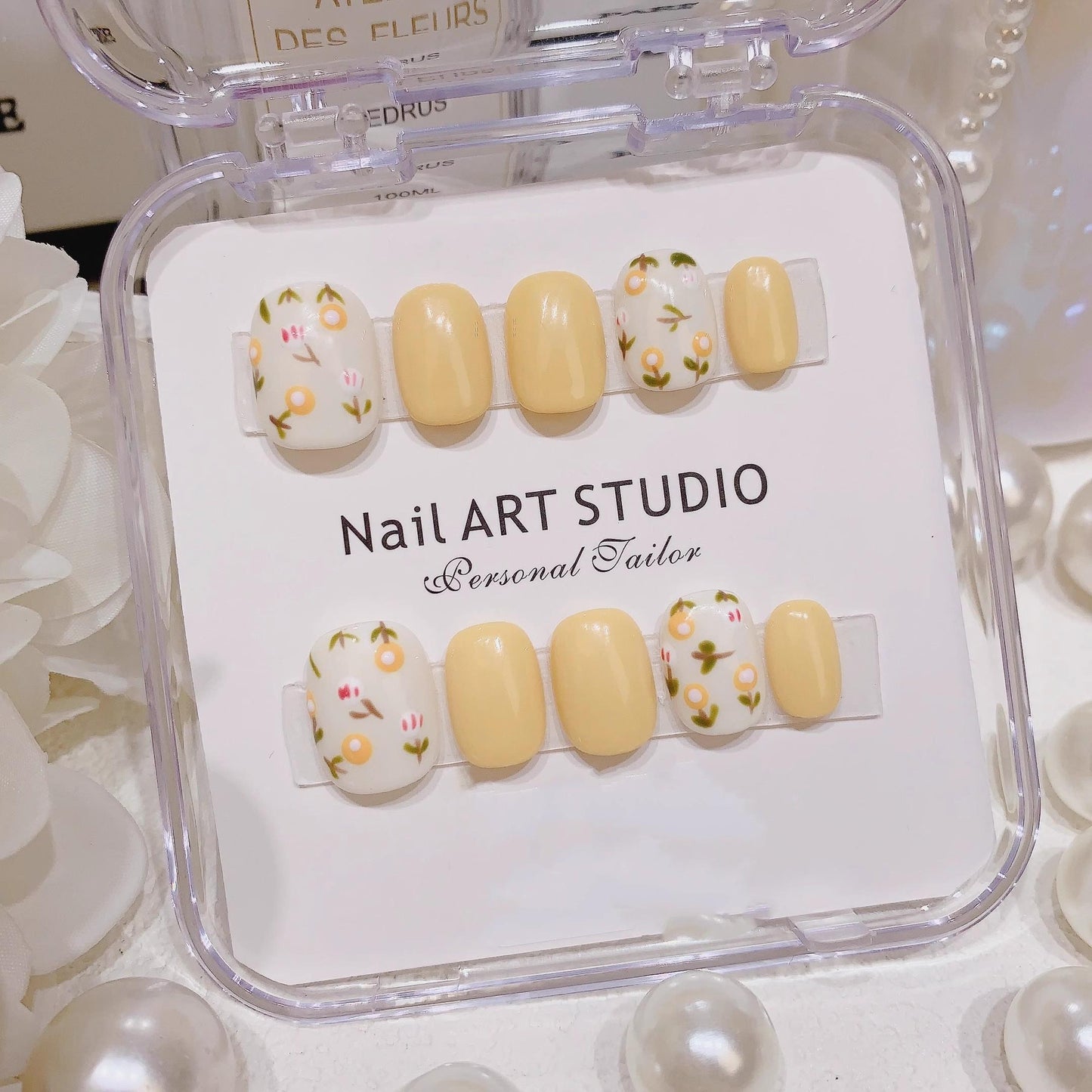 Reusable handmade nails cute flowers white yellow short nails press on nail gel nails short square oval summer fake nails