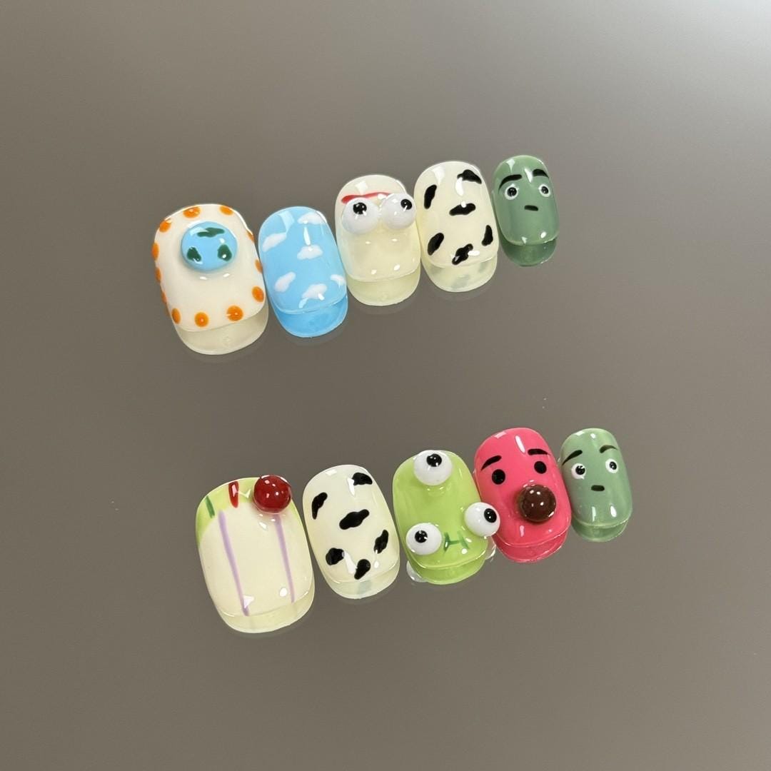 Cute cartoon funny colorful handmade nails press on nails gel nails short square oval