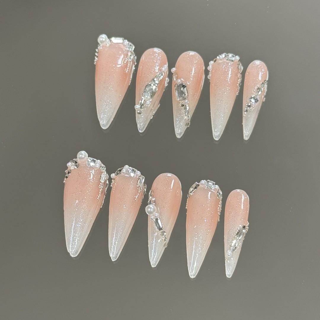 Luxury handmade nails diamond press on nails gel nails long stiletto gentle nails fake nails