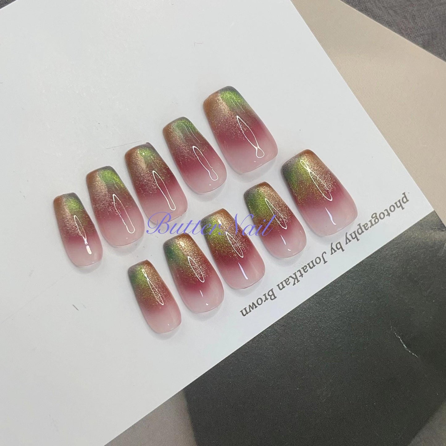 Luxury two-tone cat eye nails watermelon colour handmade nails gel nails summer glitter nails short coffin