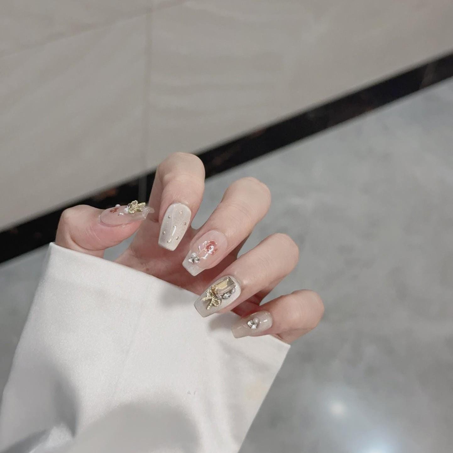 Luxury handmade nails pink silver cat eye press on nails gel nails short coffin bow trendy nails