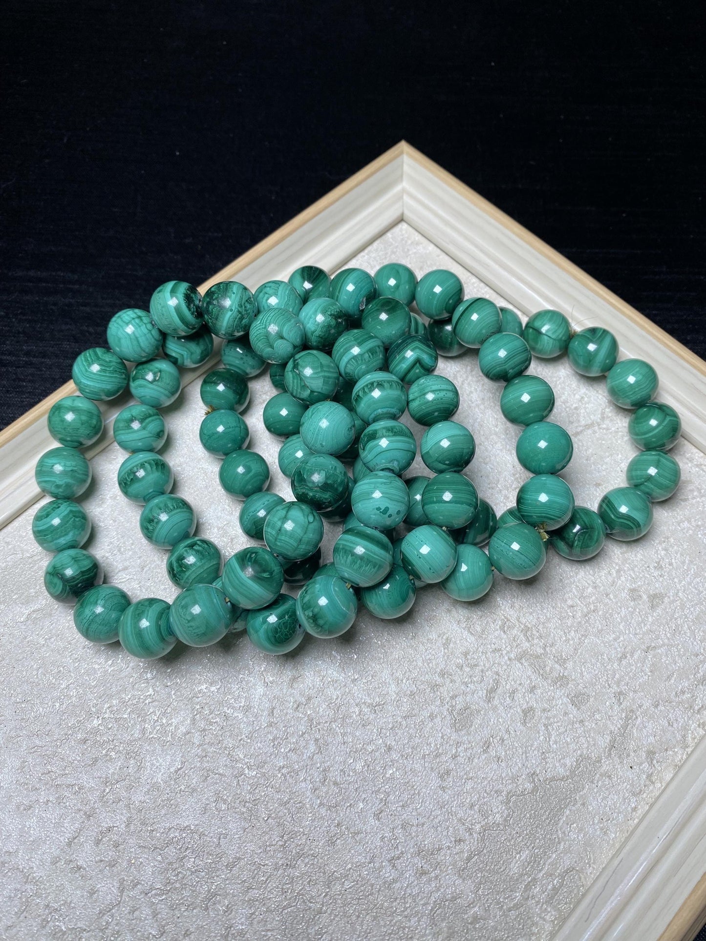 High quality malachite green crystal bracelets 12mm nice pattern beaded bracelets