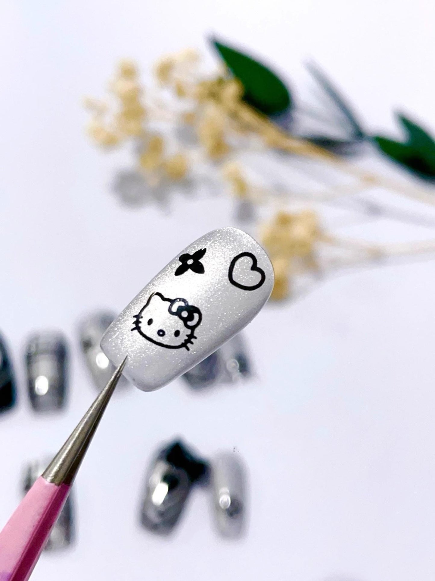 Luxury Hello kitty black handmade press on nails gel nails short coffin heart cartoon nails