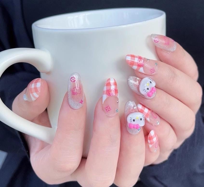 Luxury hello kitty nails cat eye handmade nails plaid press on nails gel nails medium coffin&medium oval glitter fake nails