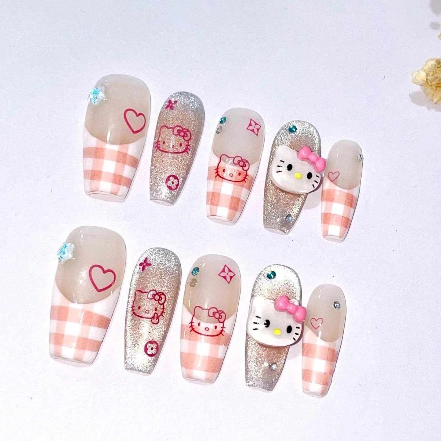 Luxury hello kitty nails cat eye handmade nails plaid press on nails gel nails medium coffin&medium oval glitter fake nails